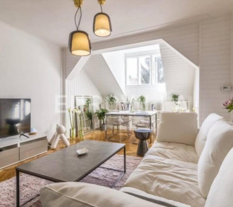 Big, Bright Apartment In The Center Of Zagreb Luaran gambar